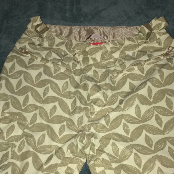 Women’s snowboard or ski pants - Picture 2 of 5